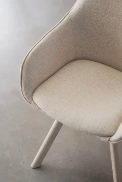 ALISON nojatuoli tammijaloilla - Stemma.fi