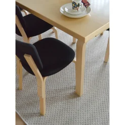 LOUHI sileäksi kudottu matto