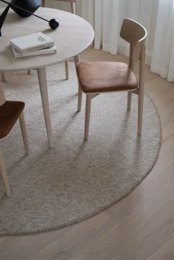 TYLER ruokapöytä pyöreä 120 cm - Stemma.fi